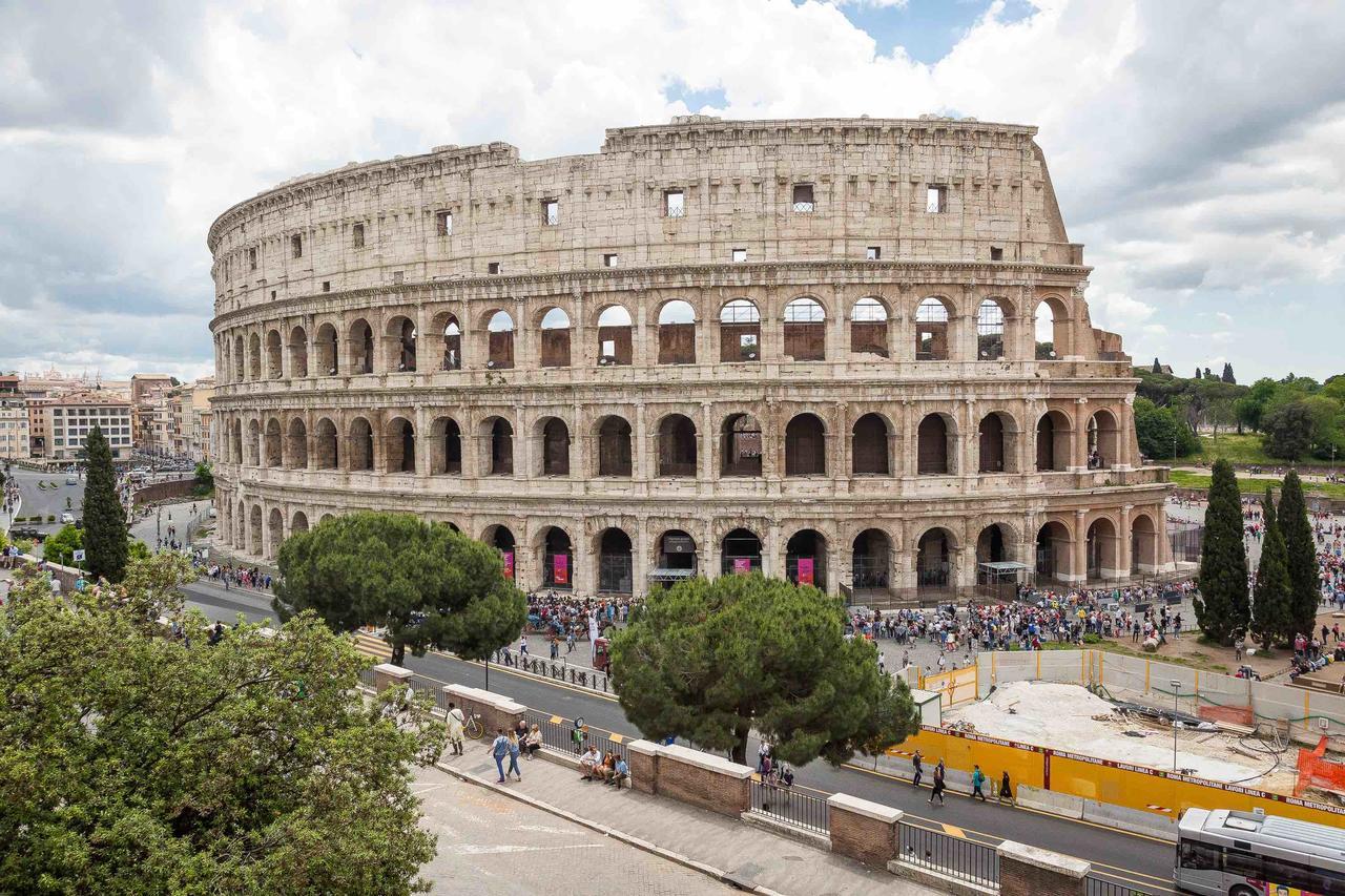 Amazing View Colosseo Apartment *